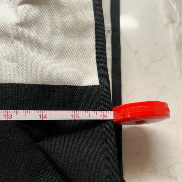 Brand new-F initial Tote with shoulder strap and zipper pouch - Picture 5 of 11